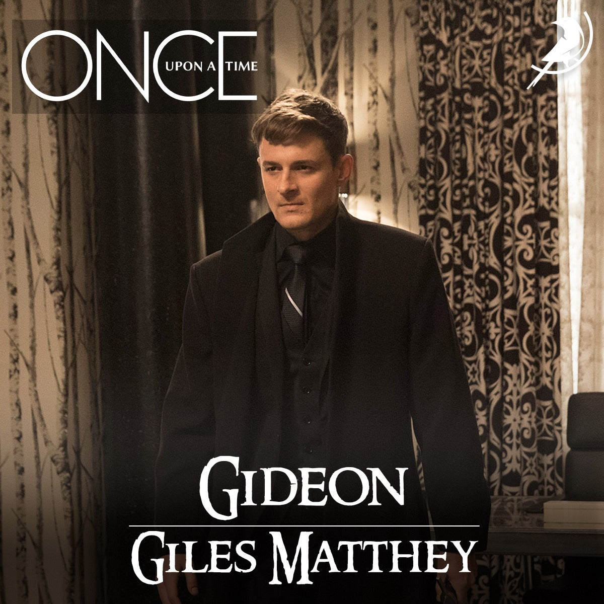 Giles Matthey Autograph Signing