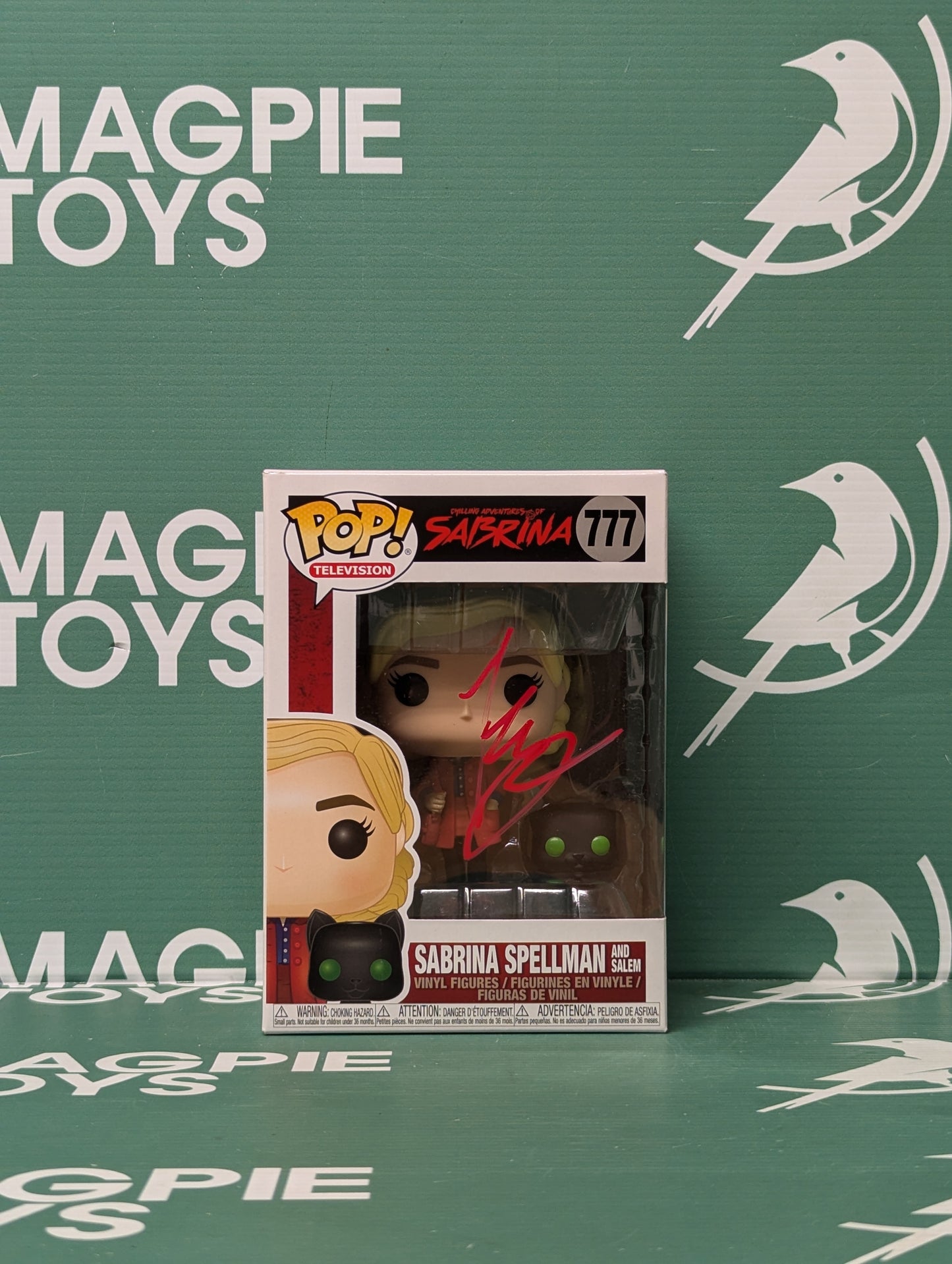 Kiernan Shipka Signed Sabrina Spellman And Salem Funko Pop - Chilling Adventures Of Sabrina